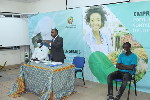 SEJE INTERAGE COM ESTUDANTES UNIVERSITÁRIOS DO ISDB SOBRE ORIENTAÇÃO PROFISSIONAL